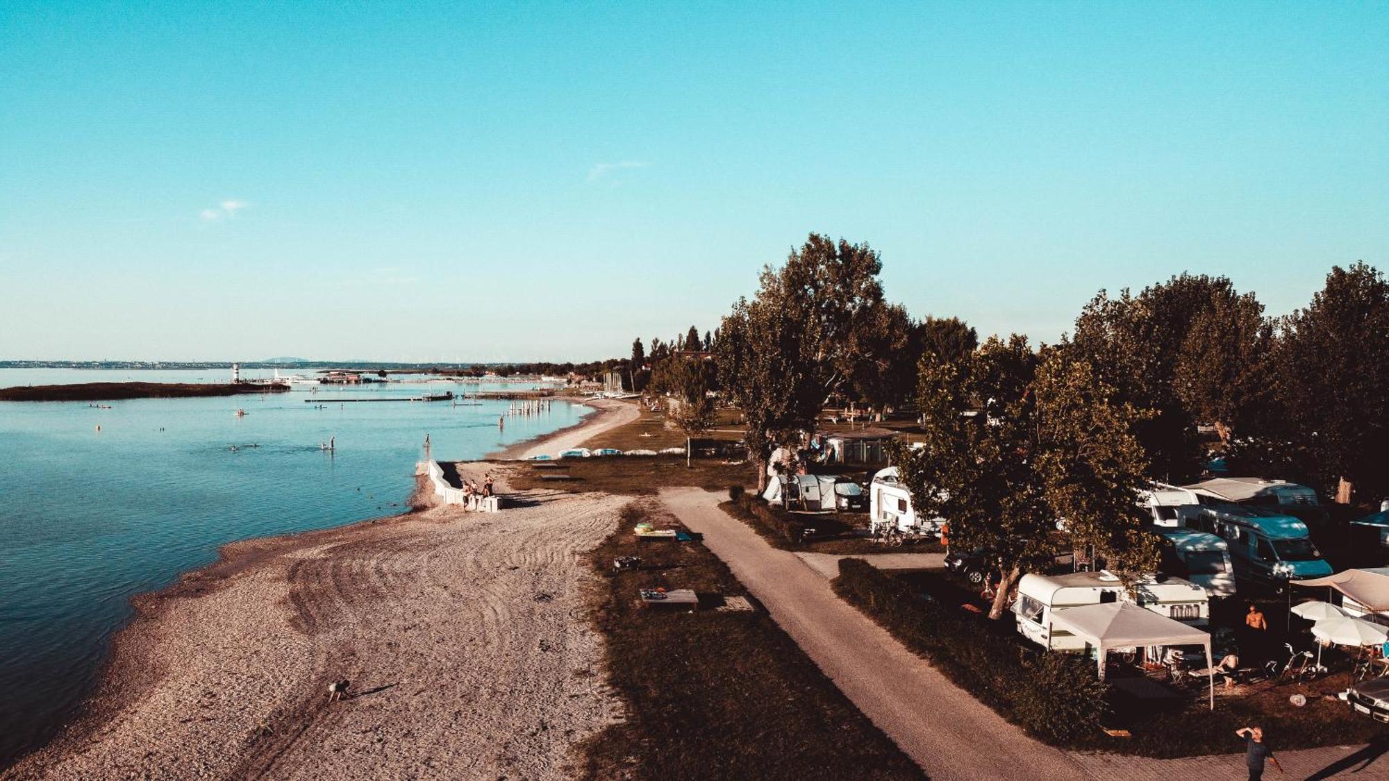 פודרסדורף אם סי Mobile Homes Direkt Am Strand Des Neusiedler Sees מראה חיצוני תמונה